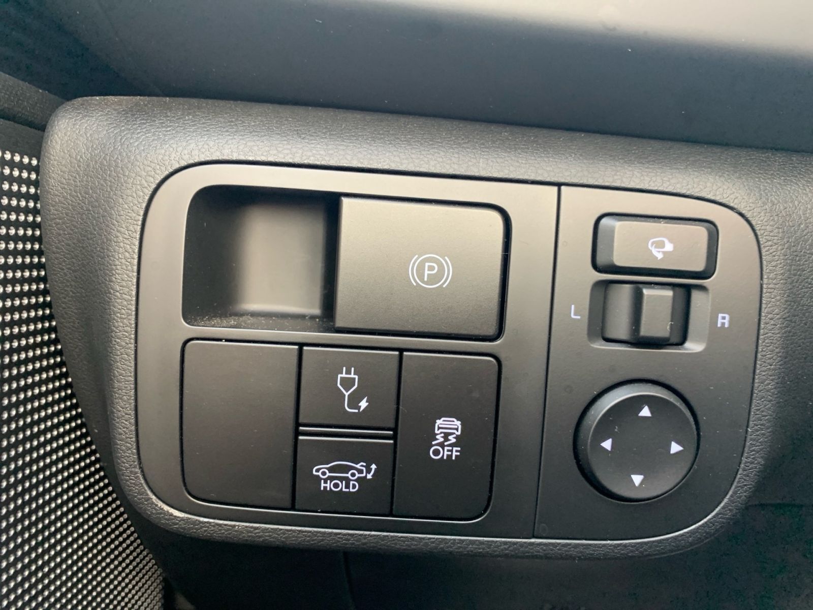 Fahrzeugabbildung Hyundai IONIQ 6 Uniq 77,4 kWh dig.Spiegel Siebedach