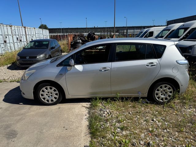 Toyota Verso  Life