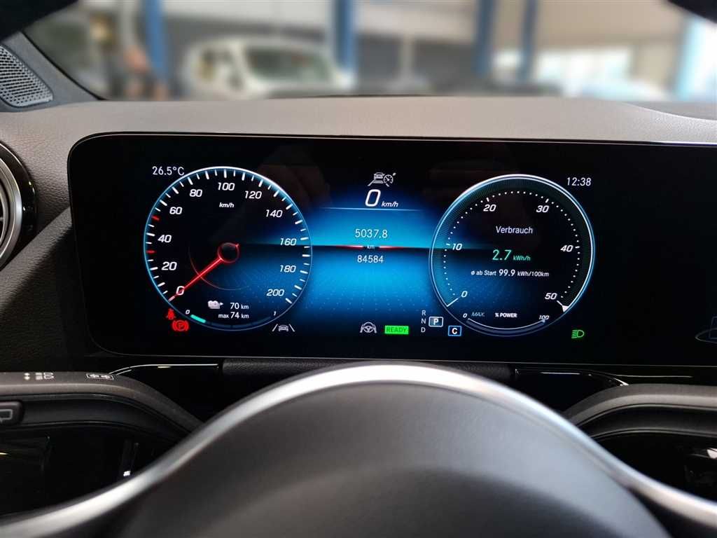 Mercedes-Benz EQA 300 4MATIC 67 kWh Advanced Plus-Paket MBUX foto 11