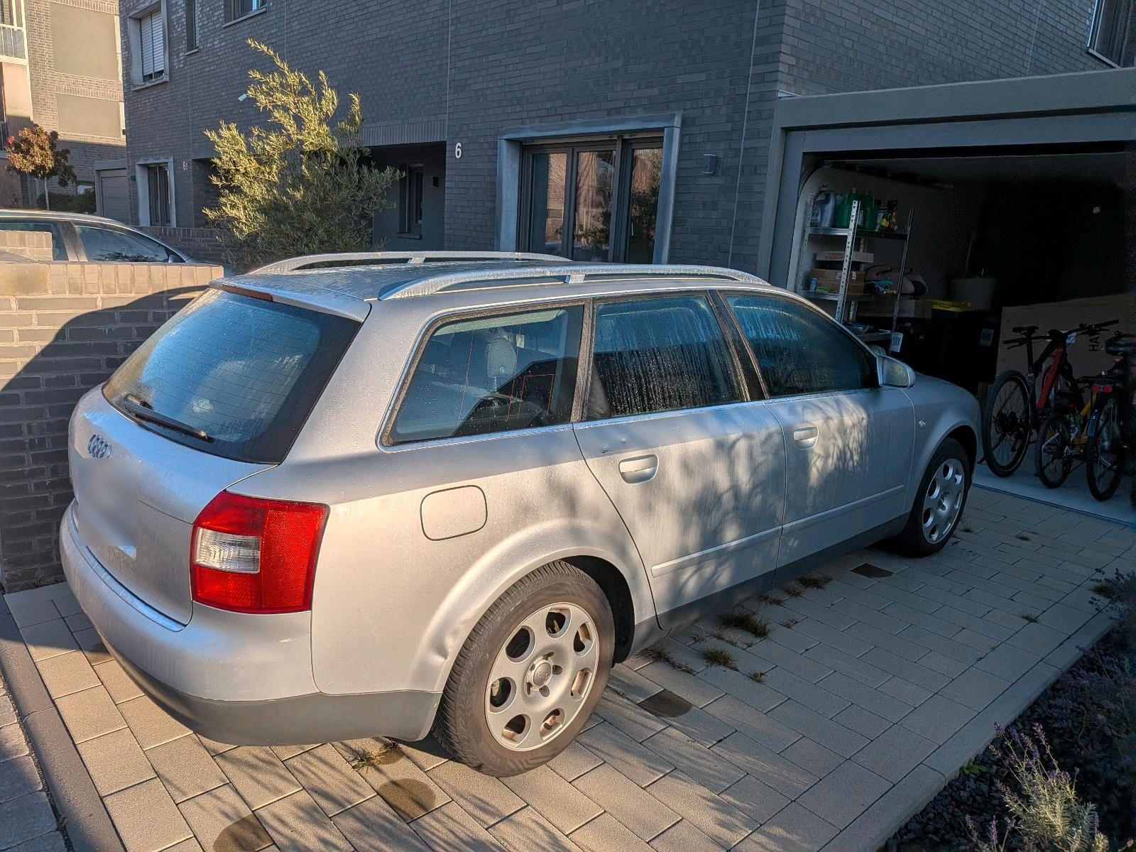 Audi A4 2004 — photo 5