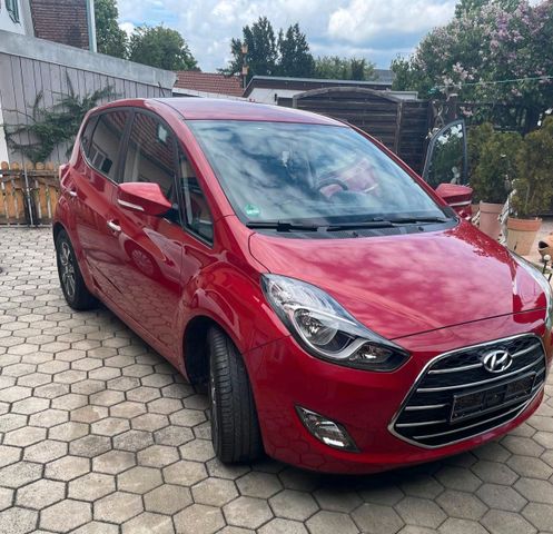 HYUNDAI ix20