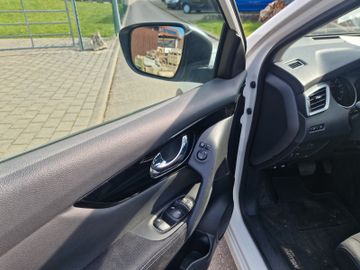 Nissan Qashqai - 10