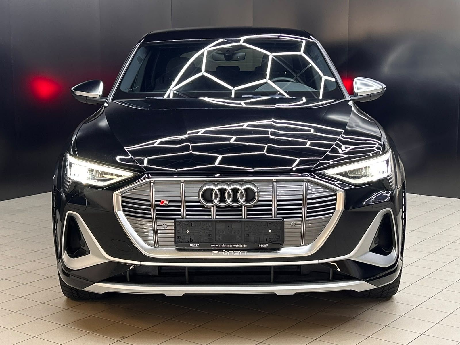Fahrzeugabbildung Audi e-tron 55 Quat 2X S LINE SPORT LED+NAVI+B&O+KAM+