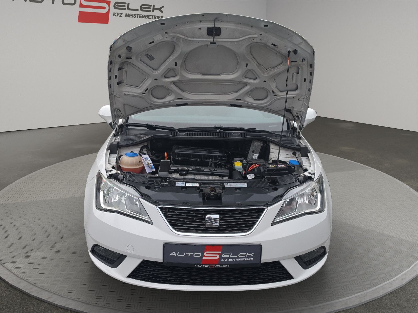 Fahrzeugabbildung SEAT Ibiza Lim. Style Viva TÜV SERVICE NEU