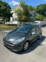 Peugeot 207 SW TÜV Neu Panoramadach - Peugeot 207 mit Diesel-Antrieb: Kombi
