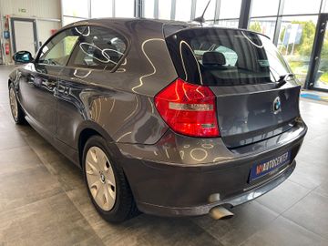 BMW 120 Baureihe 1 Lim. 120d *1.HAND*KLIMA*PDC*SZHZ*