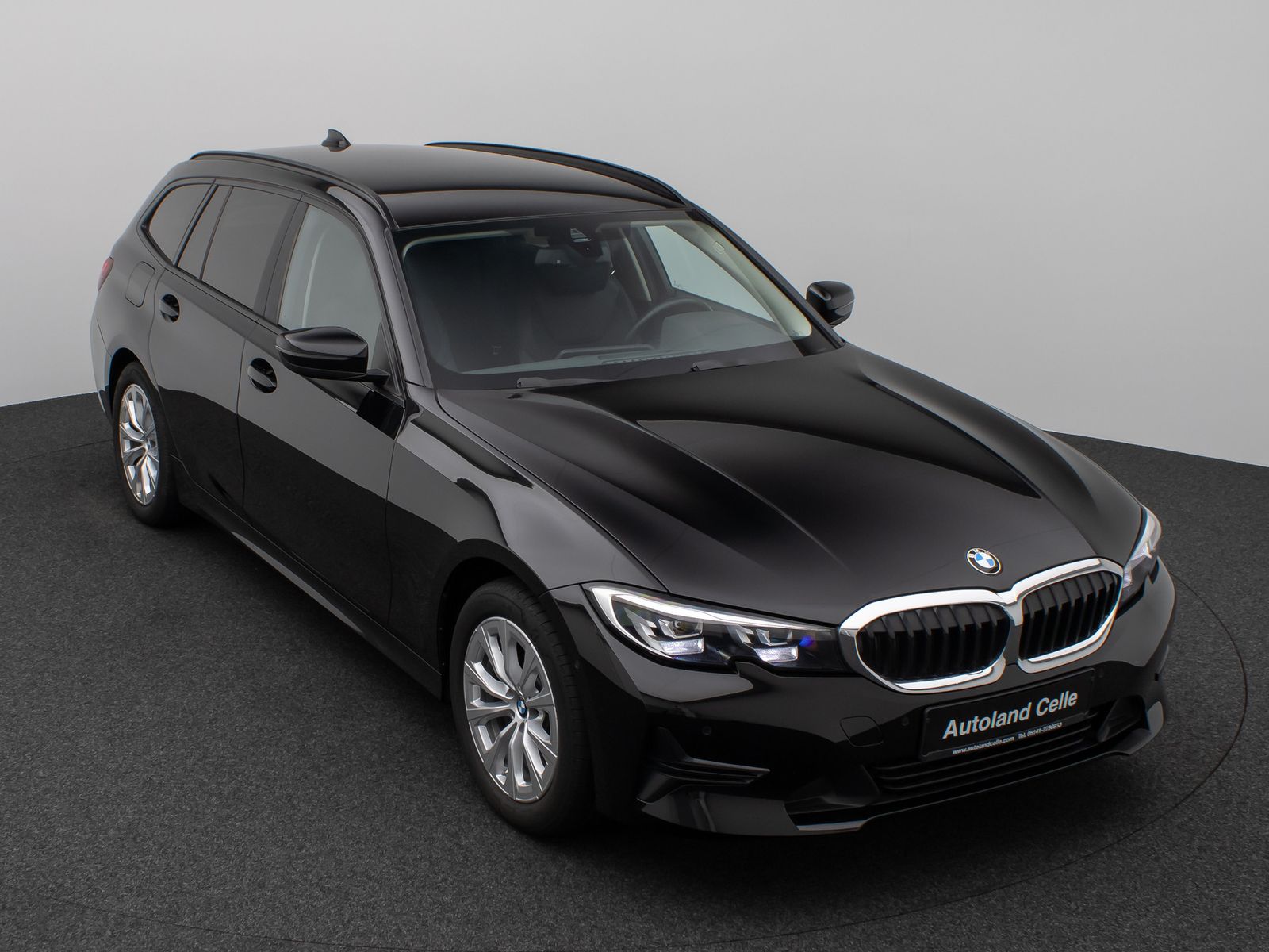 Fahrzeugabbildung BMW 318d DAB PDC Alarm Geschwindigkeitsreg Sport LED