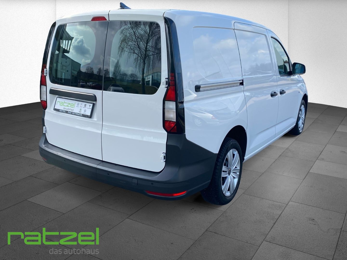 Fahrzeugabbildung Volkswagen Caddy Maxi Cargo LR 2.0 TDI DAB SHZ Temp PDC