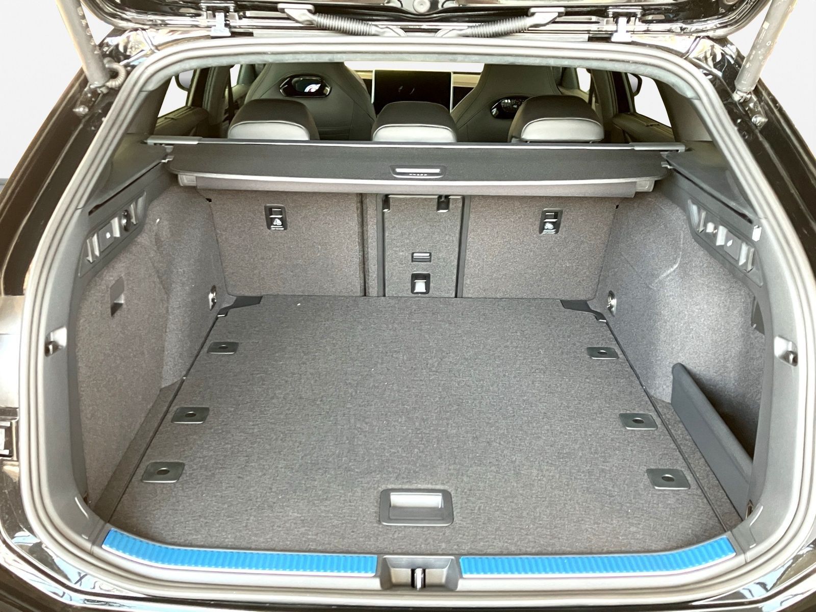 Volkswagen Passat - Bild 11