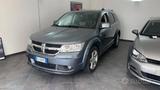 Dodge Journey - graue Dodge Journey