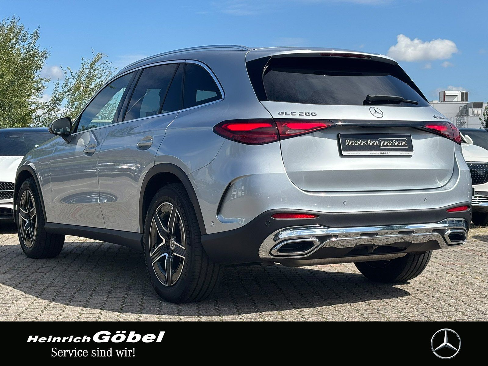 Fahrzeugabbildung Mercedes-Benz GLC 200 4M AHK*PANO*MEMORY*DISTRONIC*360°KAMERA