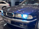 BMW 750IL Xenon Leder Tische Alcantara Tempo PDC 19" - BMW 750: 750il