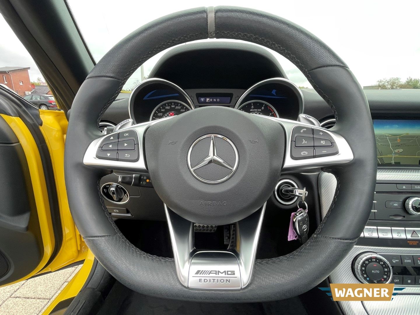Fahrzeugabbildung Mercedes-Benz SLC 43 AMG FinalEdition  Harman Kardon Sportsitz