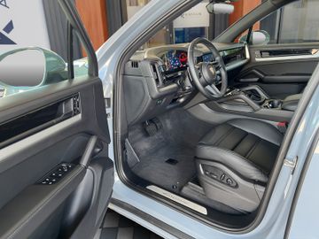 Porsche Cayenne - 6