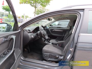 Volkswagen Passat - 6