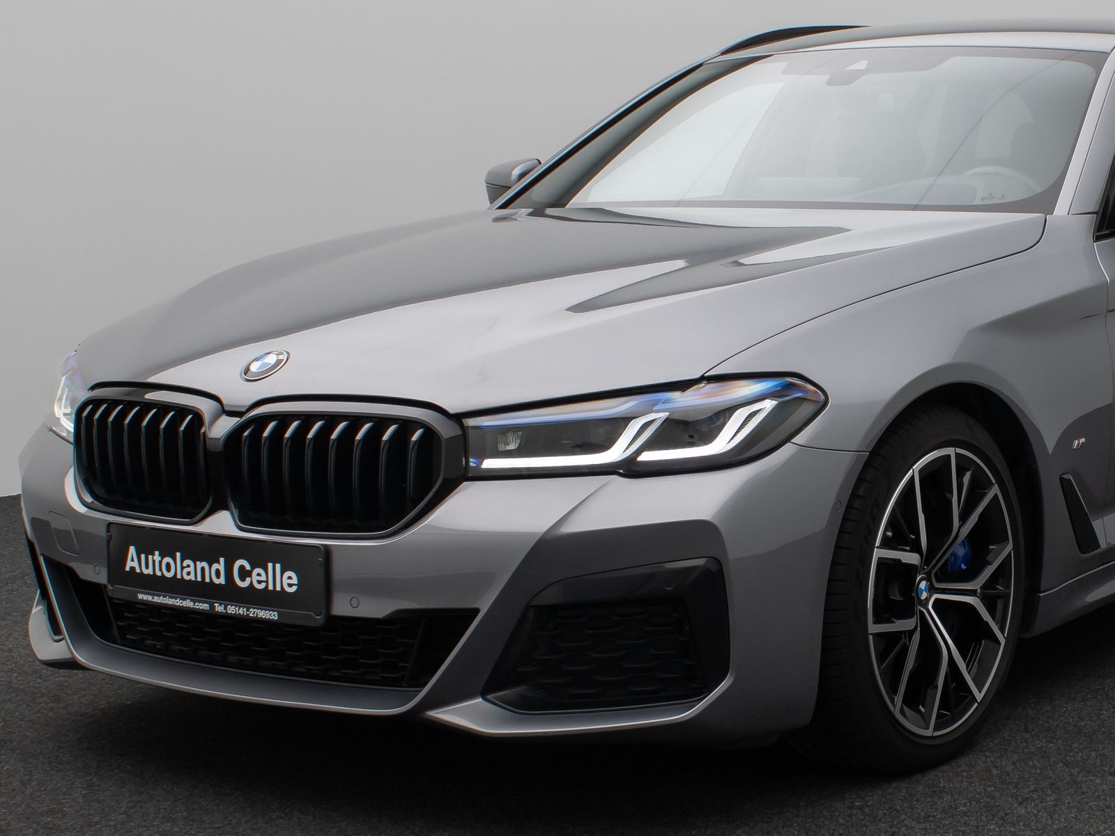 Fahrzeugabbildung BMW 530d xD M Sport Pro Kamera Laser HUD HiFi DAB