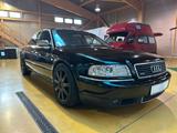 Audi A8 - gebrauchte Audi A8 aus dem Jahr 2000
