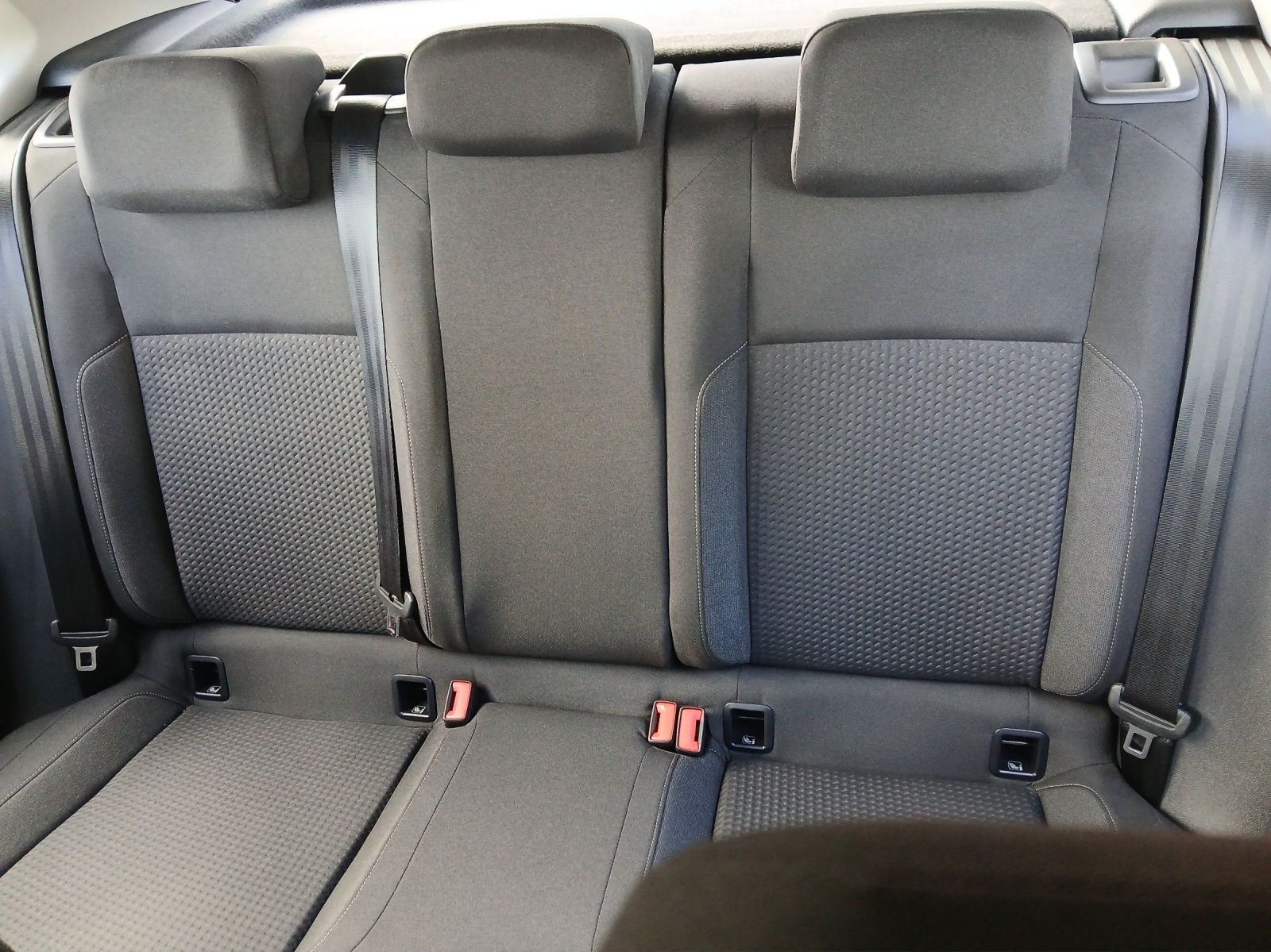 Fahrzeugabbildung Volkswagen Polo Comfortline 1.0 TSI Navi Klima PDC SH