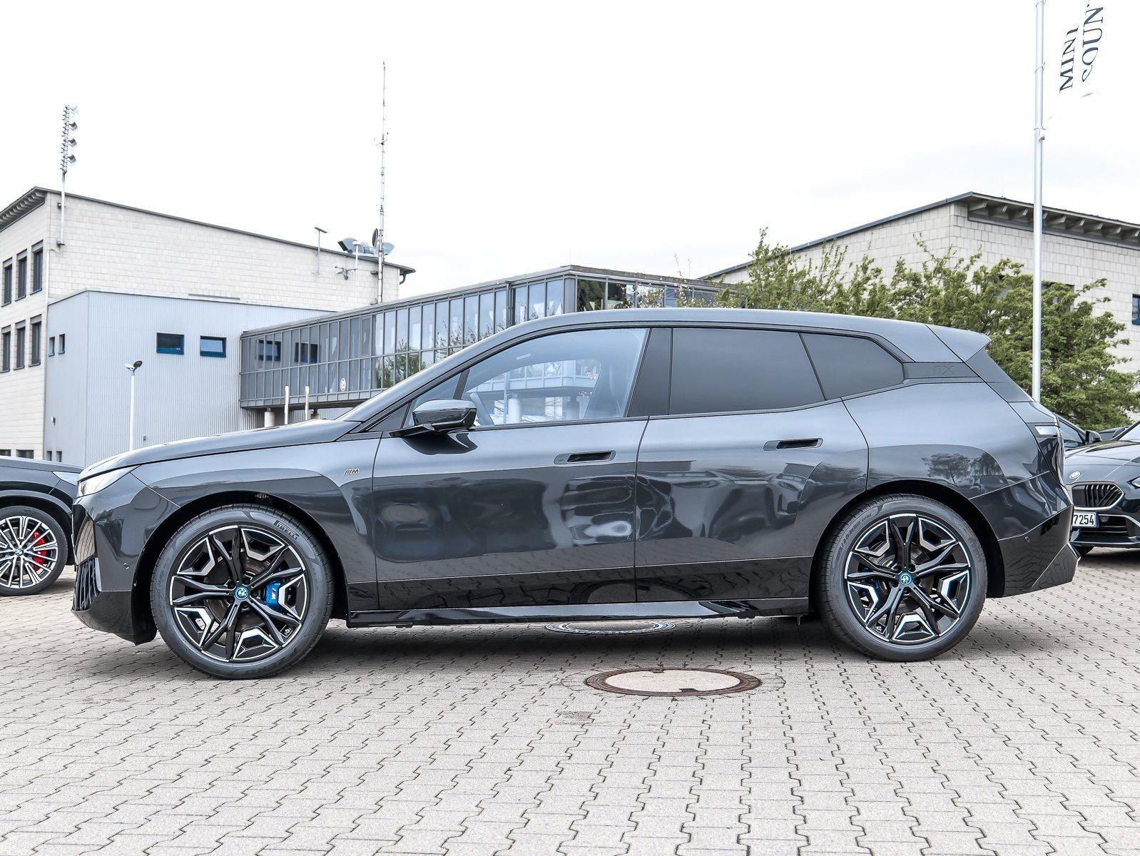 BMW iX - Bild 10