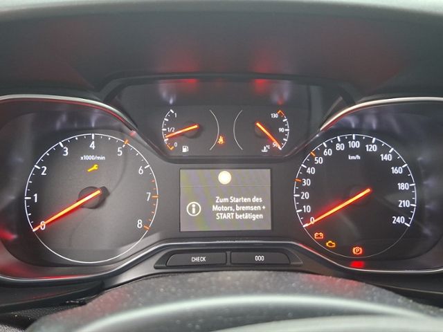 Fahrzeugabbildung Opel Combo Life E Ultimate XL Rollstuhlgerecht