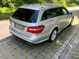 Mercedes-Benz E 350 4MATIC T AMG Line u. echte Vollausstattung - Mercedes-Benz in Freiburg