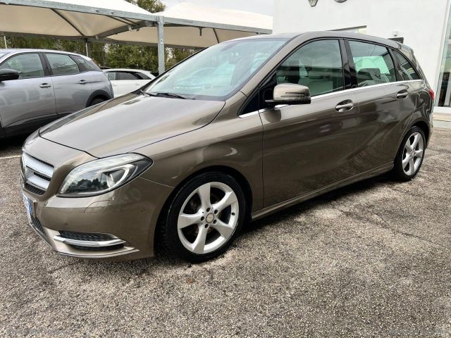 Mercedes-Benz MERCEDES-BENZ B 180 CDI Automatic Premium