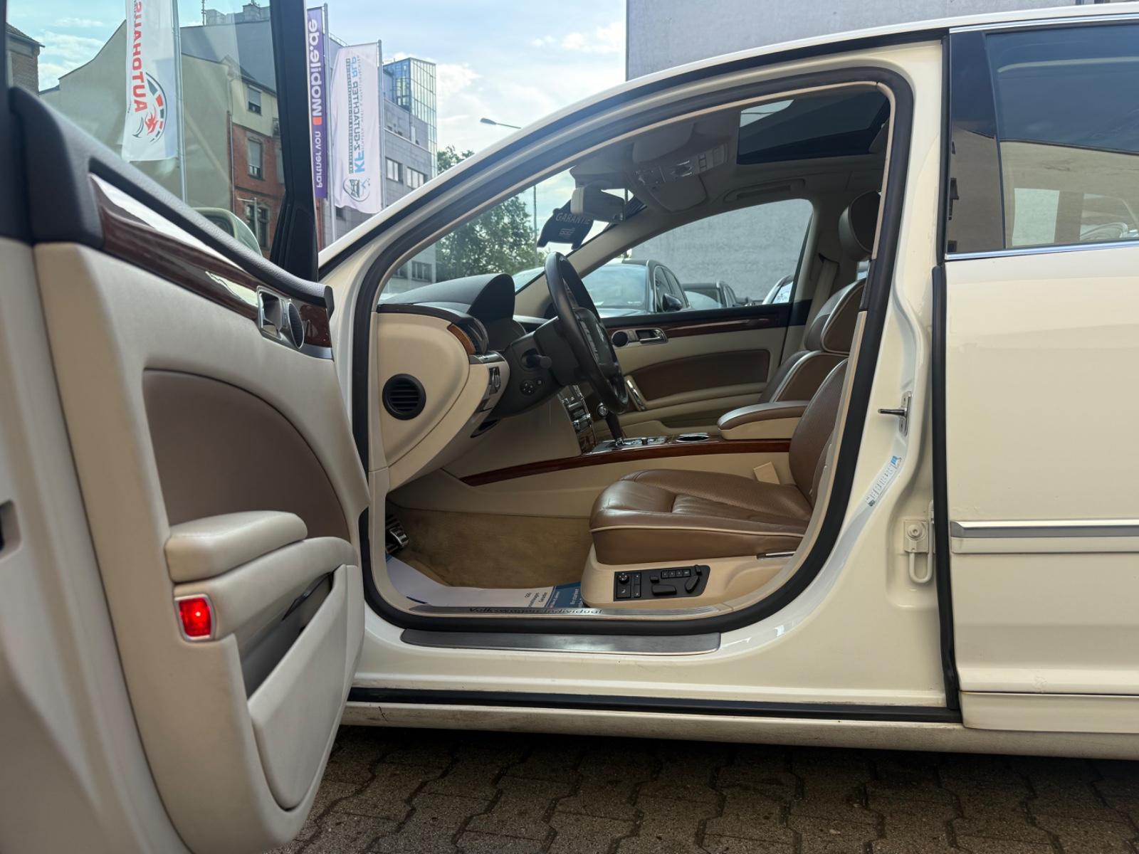 Volkswagen Phaeton V6TDI 4M*2HD*KAM*AUTO*SCHIEB*MASSA+5SITZ