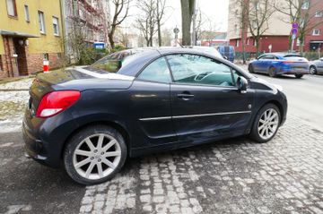Fahrzeugabbildung Peugeot 207 CC Cabrio-Coupe Roland Garros