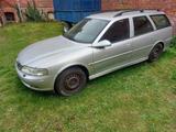 Opel Vectra B 1.6L Kombi Benzin - Opel Vectra: Kombi, B