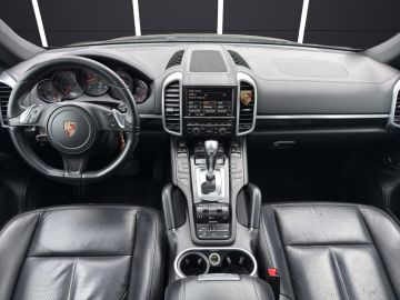 Porsche Cayenne - 9