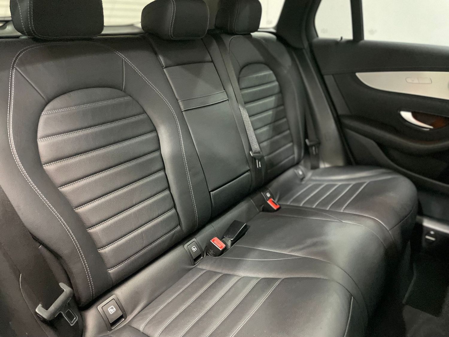 Fahrzeugabbildung Mercedes-Benz GLC 300 de 4M AMG#Pano#Wide#HeadUp#360#Memory