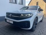 Volkswagen Touareg 3.0 TDI 210 kW 4M R-Line/PANO/AHK/LUFTF. - Volkswagen Touareg aus 2025