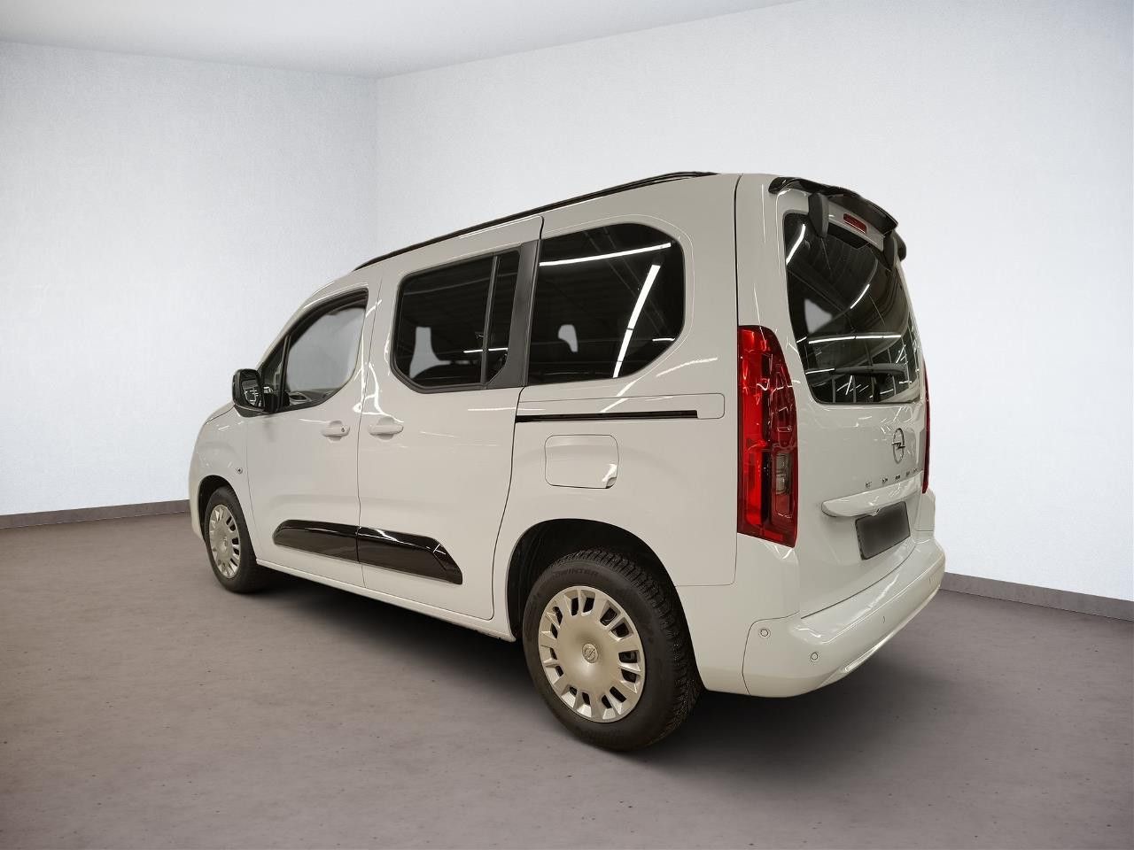 Fahrzeugabbildung Opel Combo Life E 1.5 Diesel Automatik