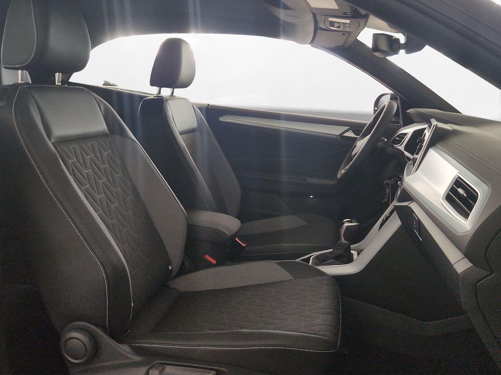 Volkswagen T-Roc - Bild 10