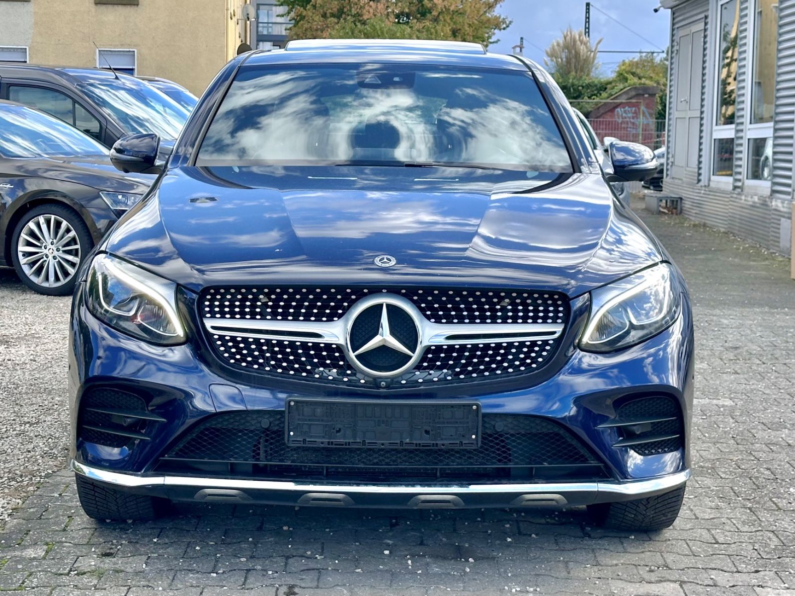Fahrzeugabbildung Mercedes-Benz GLC 250 COUPE AMG 4MATIC*ESHD+KAMERA*