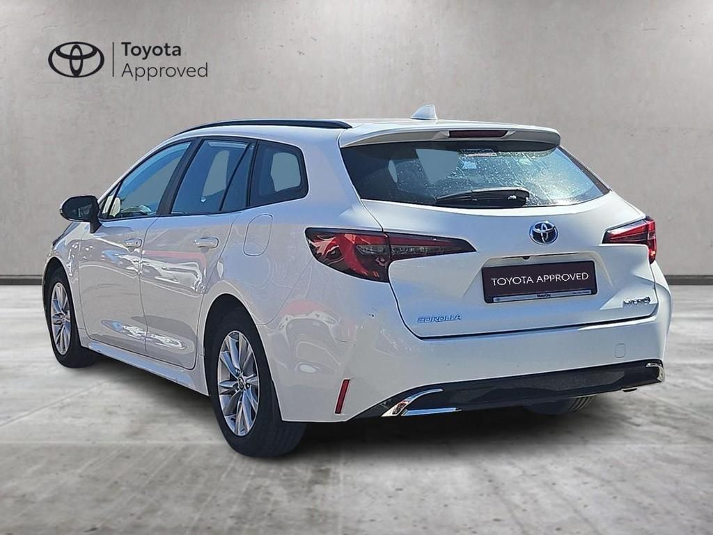 Toyota Corolla Touring Sports 1.8h Active imagem 3