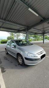 Peugeot 307 1.6 Premium 110 Premium - Peugeot 307 aus 2001