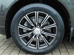 Fahrzeugabbildung Volvo XC60 T5 AWD Inscription 'Head-Up, Standheizung'