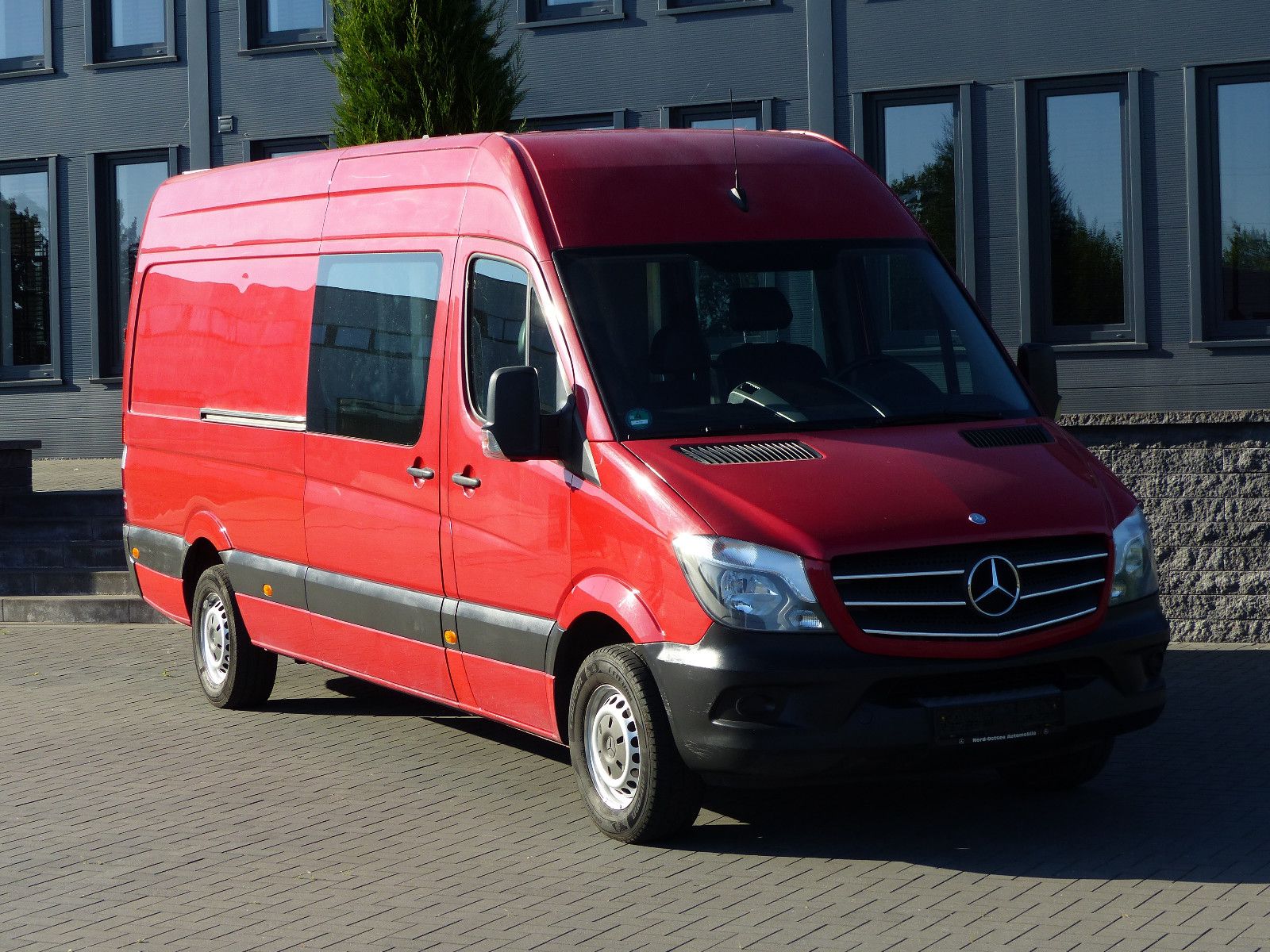 Fahrzeugabbildung Mercedes-Benz Sprinter 316 CDI Mixto