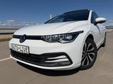 Volkswagen Golf 8 2.0 TDI ACTIVE*DSG*VIR*PAN*IQ-LED*HEAD-UP - Volkswagen Golf: 8