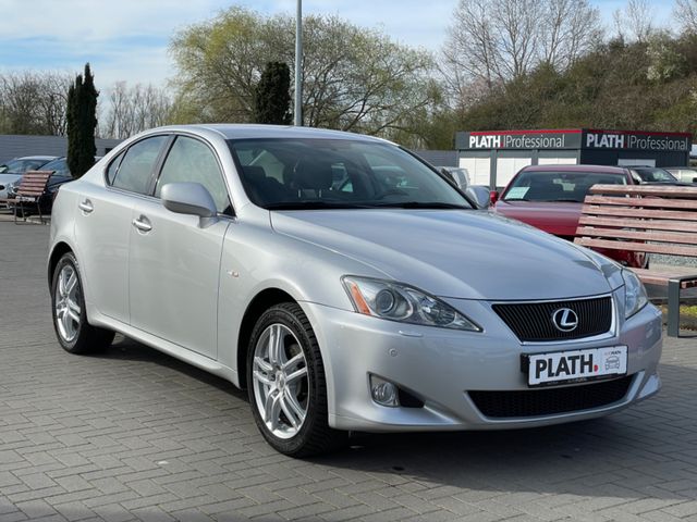 Lexus IS 220  d