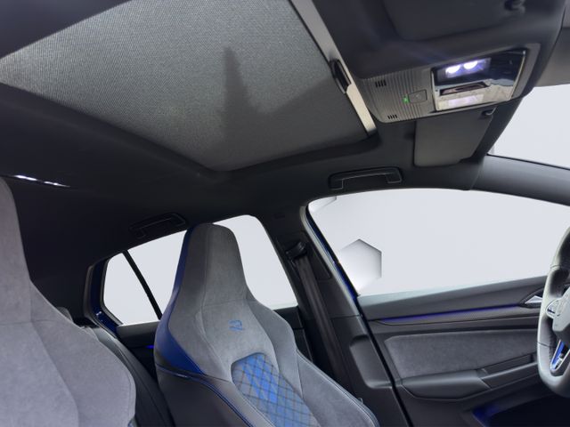 Golf R VIII 2.0 TSI 4Motion DSG 235kW LED PanoSc
