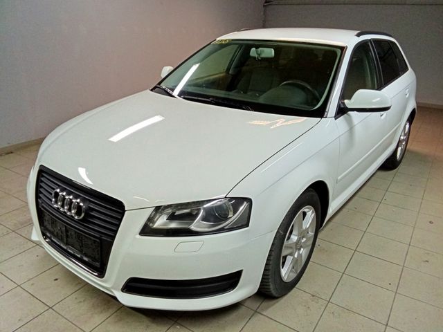 Audi A3 Sportback 1.6 TDI Attraction