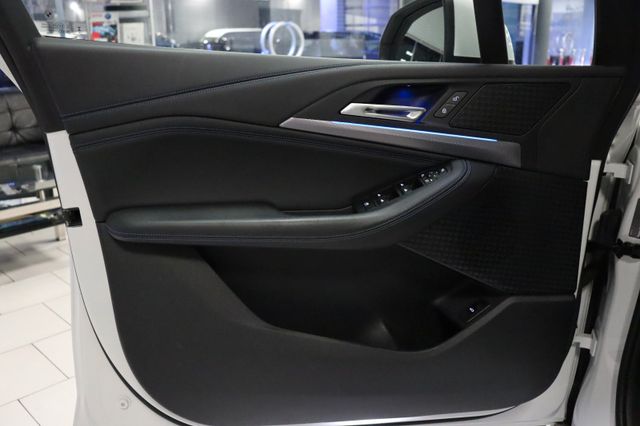 Fahrzeugabbildung BMW 218d Active Tourer M Sportpaket|1HAND|WIDESCREEN