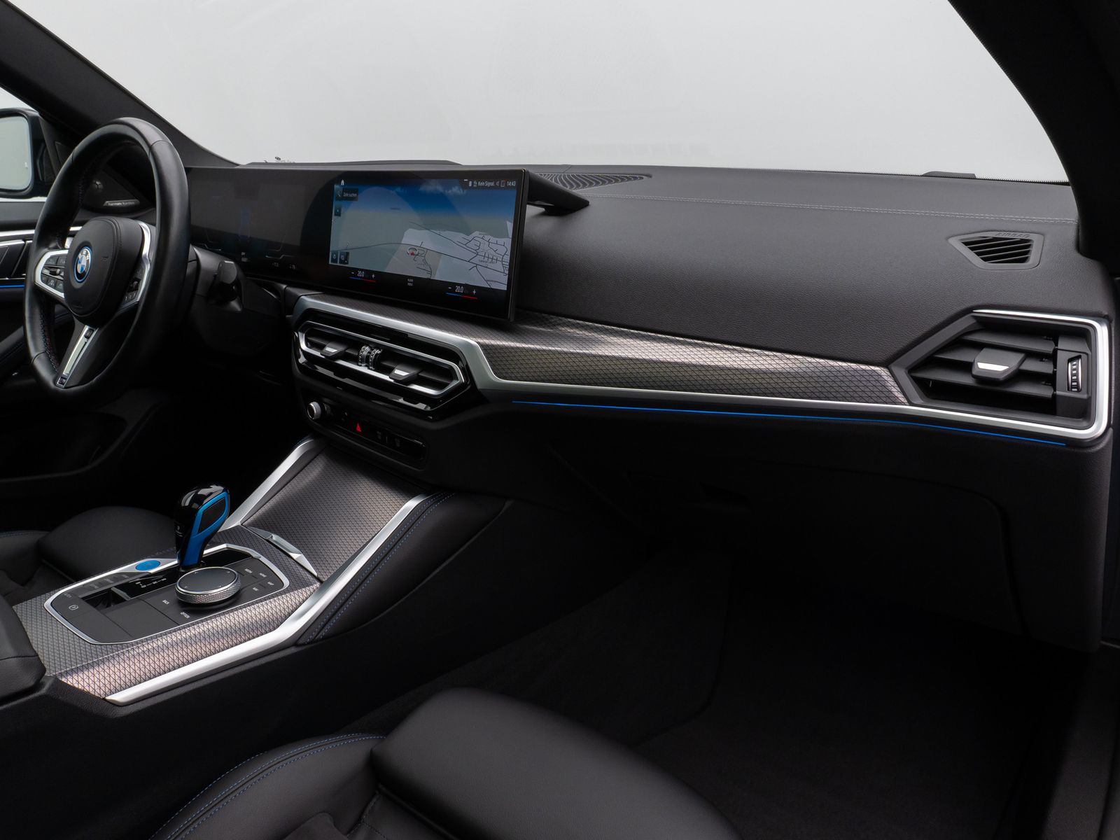 Fahrzeugabbildung BMW i4 M50 Gran Coupé Glasdach Laser 360°HUD DAB H/K