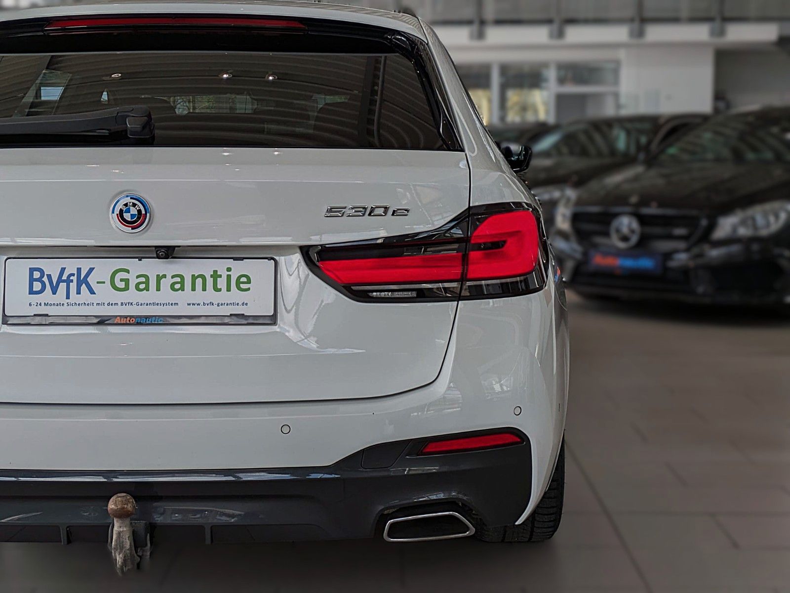 Fahrzeugabbildung BMW 530e M SPORT VIRTUAL HUD NAVI LASER LEDER AHK