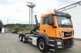 MAN TG-S 26.500 6x6H Abrollkipper Hiab XR18S51 - Kehrmaschine