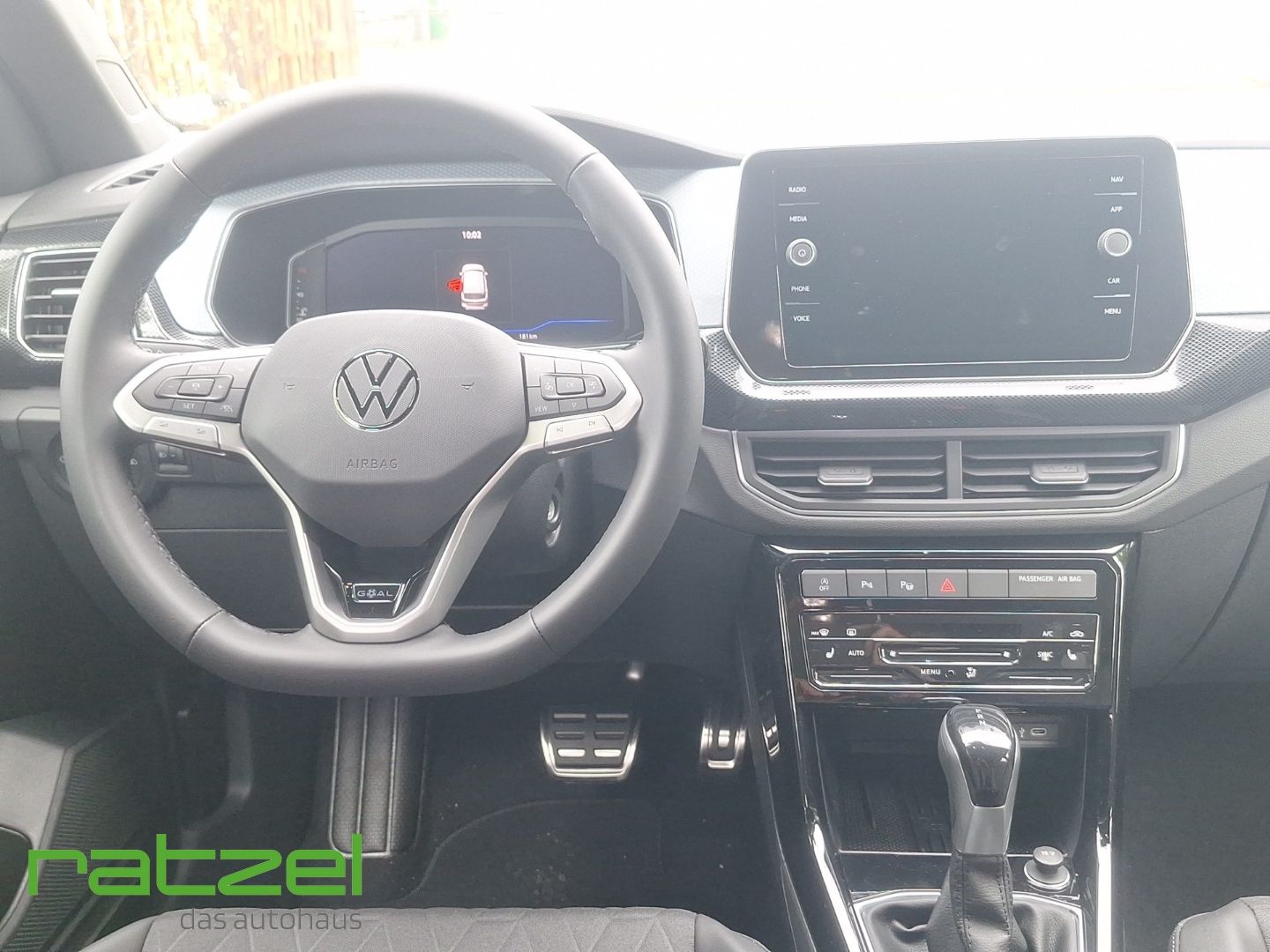Fahrzeugabbildung Volkswagen T-Cross 1.0 TSI DSG LIFE GOAL AHK-abnehmbar Navi