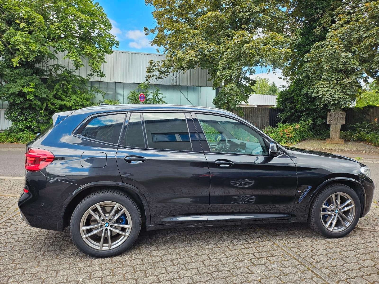 BMW X3 Baureihe xDrive 30  M Sport*LEDER*NAVI+KAMERA