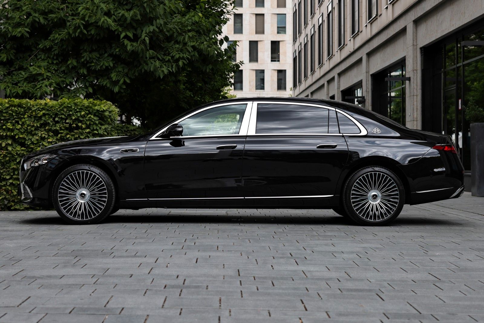 Mercedes-Benz S 580 Maybach 4Matic | 4D | TV | 2027 | 4 SEATS imagem 2